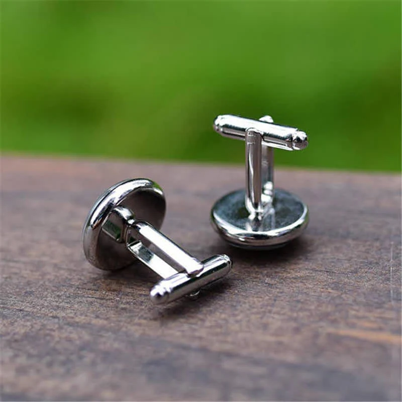 Men's Vintage World City Map Cufflinks - Image 2