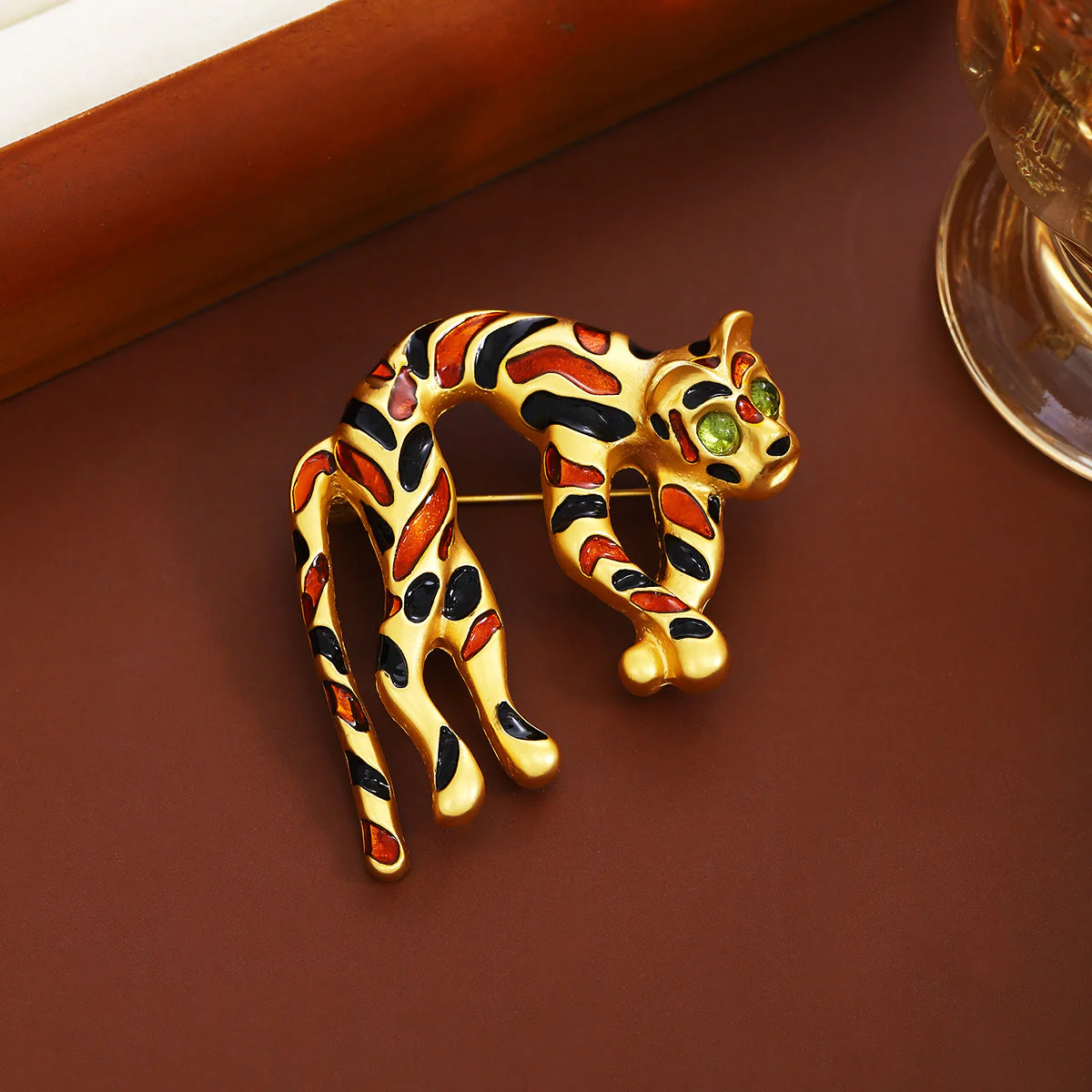 Mid Ancient Style Colorful Oil Dripping Leopard Brooch Accessory