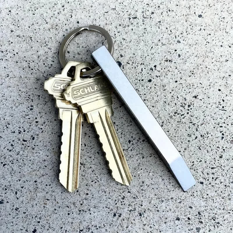 Mini EDC Pry Bar Tool Heavy Duty Keychain - Image 5