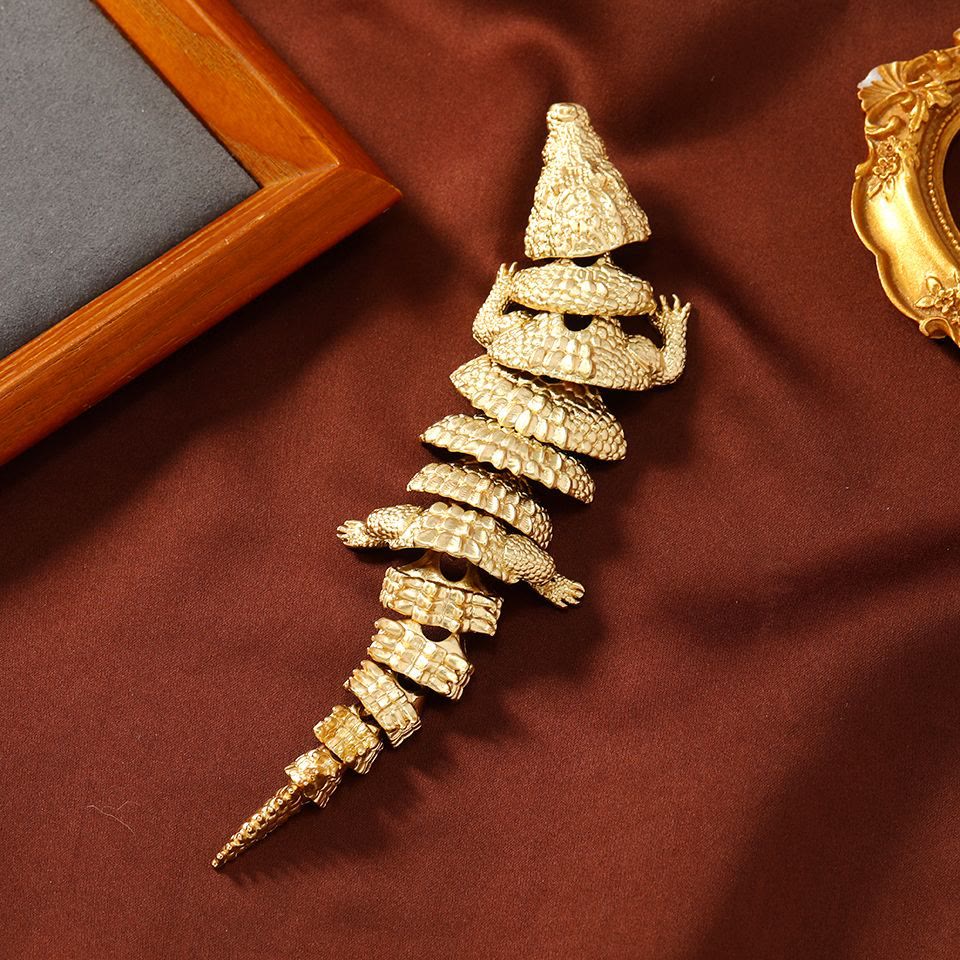 Movable Gold Crocodile Articulated Brooch Suit Accessory - Image 2