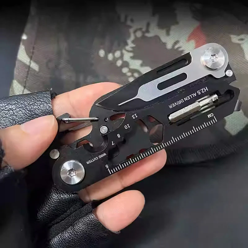 Multifunctional EDC-Tool Portable Folding Knife Keychain - Image 2