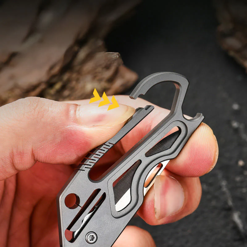 Portable Outdoor EDC-Tool Folding Knife Keychain - Image 6