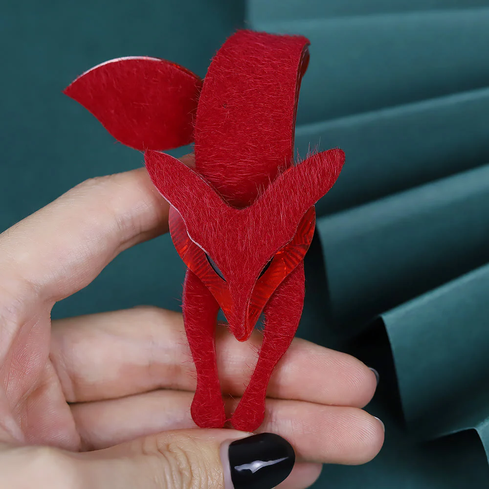 Red Fox Handmade Acrylic Brooch - Image 2