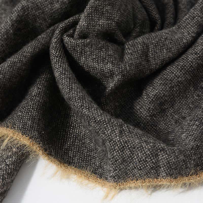 Retro & Chic Solid Color Scarf With Furry Trim - Image 3