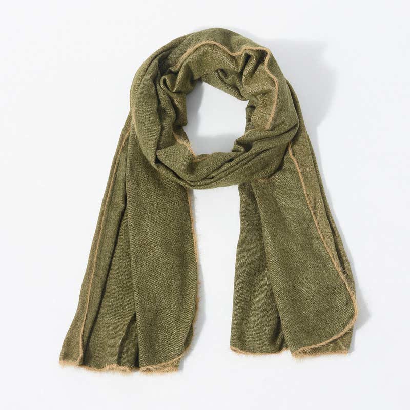 Retro & Chic Solid Color Scarf With Furry Trim - Image 9