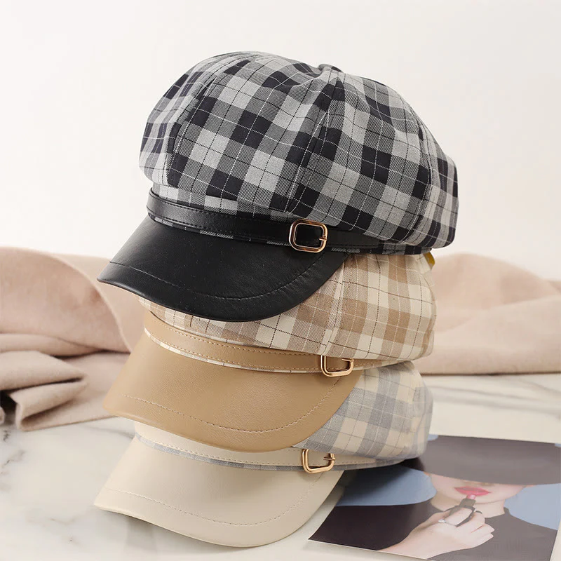 Retro Color Blocking Metal Buckle Women's Beret Hat - Image 4
