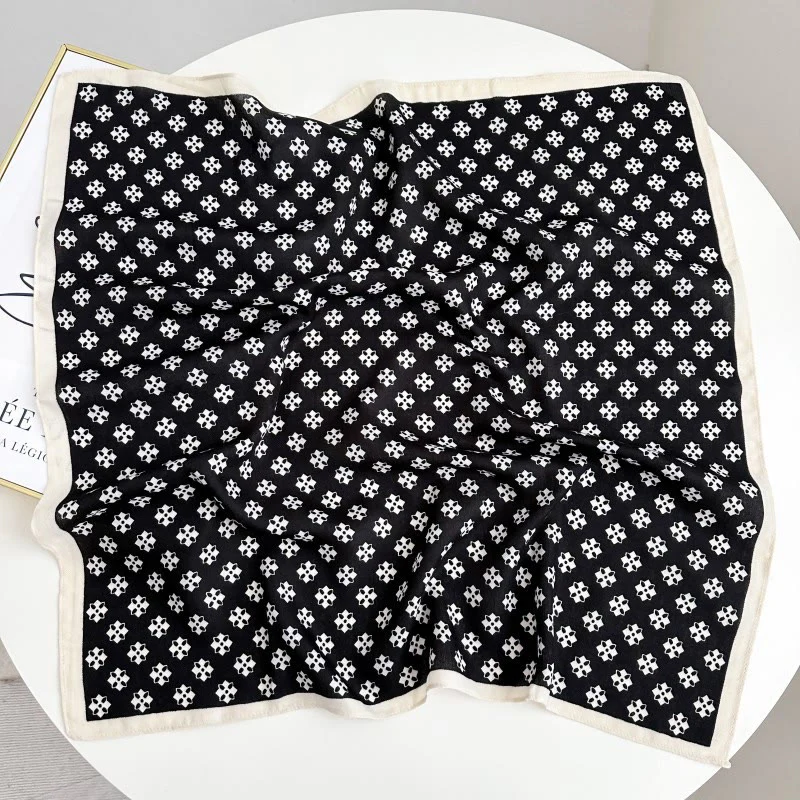 Retro Contrasting Cashew Patterned Pocket Square With Flower Buckle - Image 22