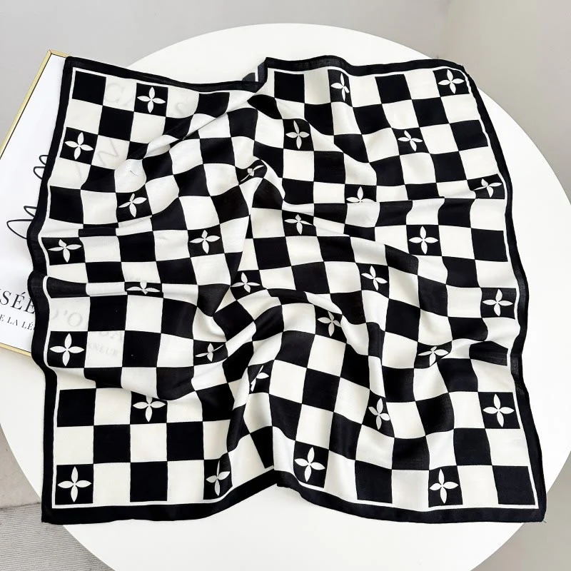 Retro Contrasting Cashew Patterned Pocket Square With Flower Buckle - Image 30