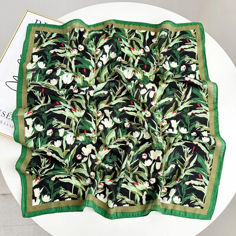 Retro Contrasting Cashew Patterned Pocket Square With Flower Buckle - Image 33