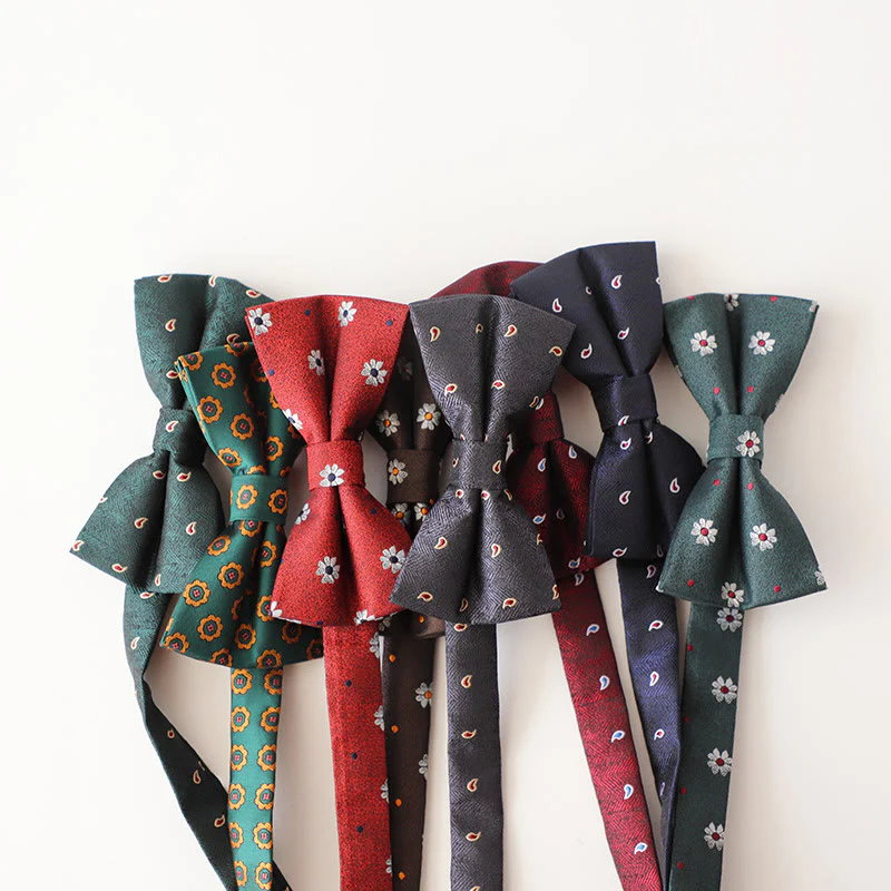 Retro Floral Printed Pre-tied Adjustable Strap Bow Tie - Image 4