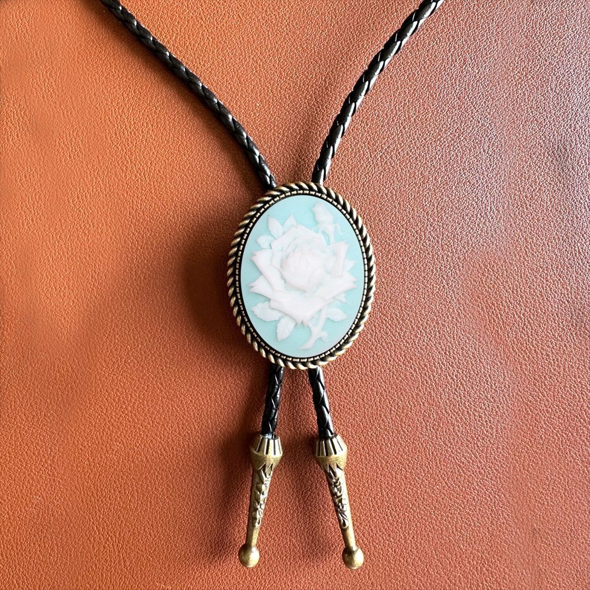 Western Cowboy Knight Creative Bull Head Bolo Tie - Image 5