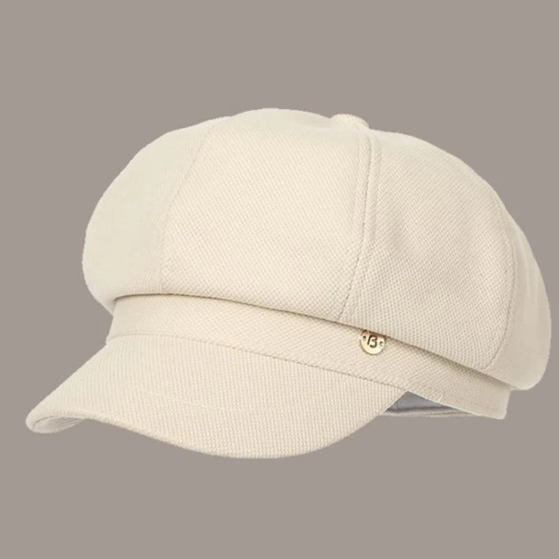 Retro Winter Solid Color Women's Beret With Round Logo