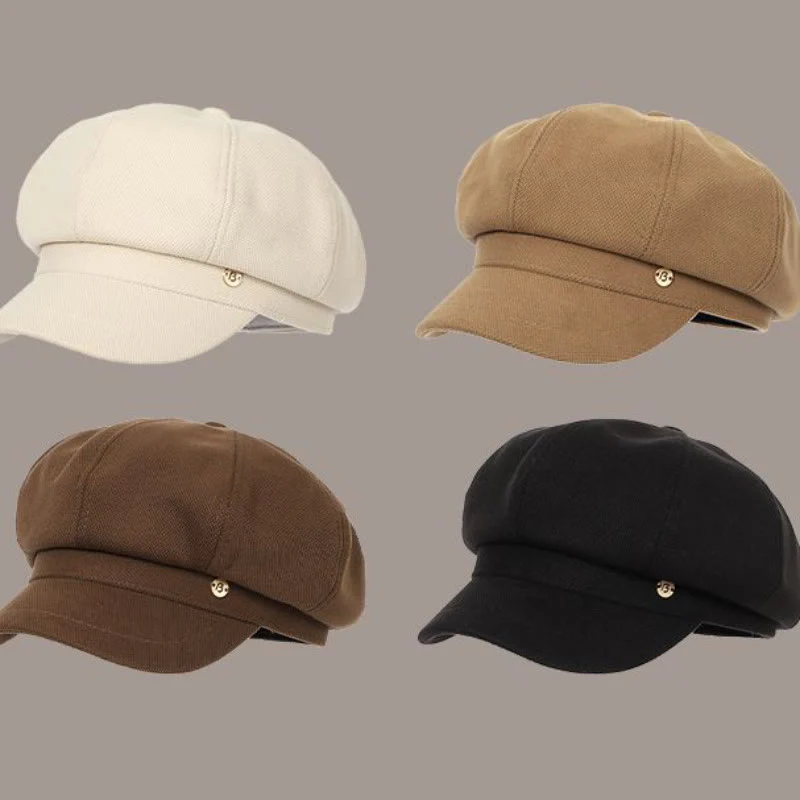 Retro Winter Solid Color Women's Beret With Round Logo - Image 2