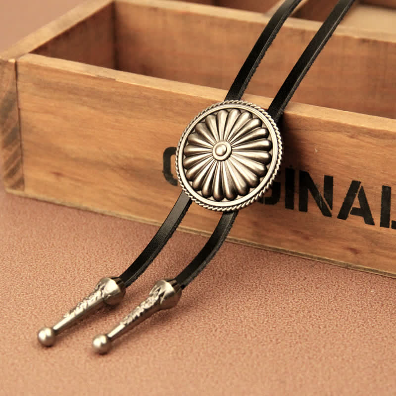 Round Concho Sweater Chain Bolo Tie - Image 4