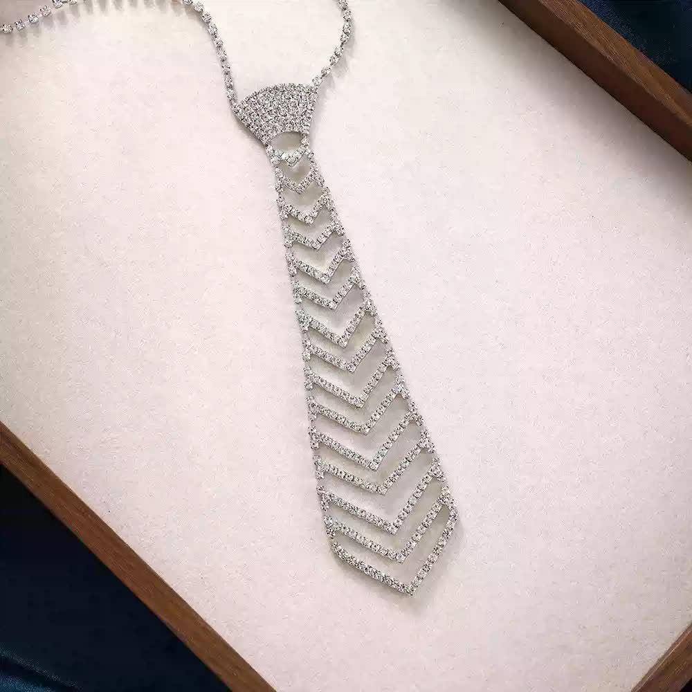 Striped Shape Crystal Rhinestone Creative Necktie Necklace - Image 3