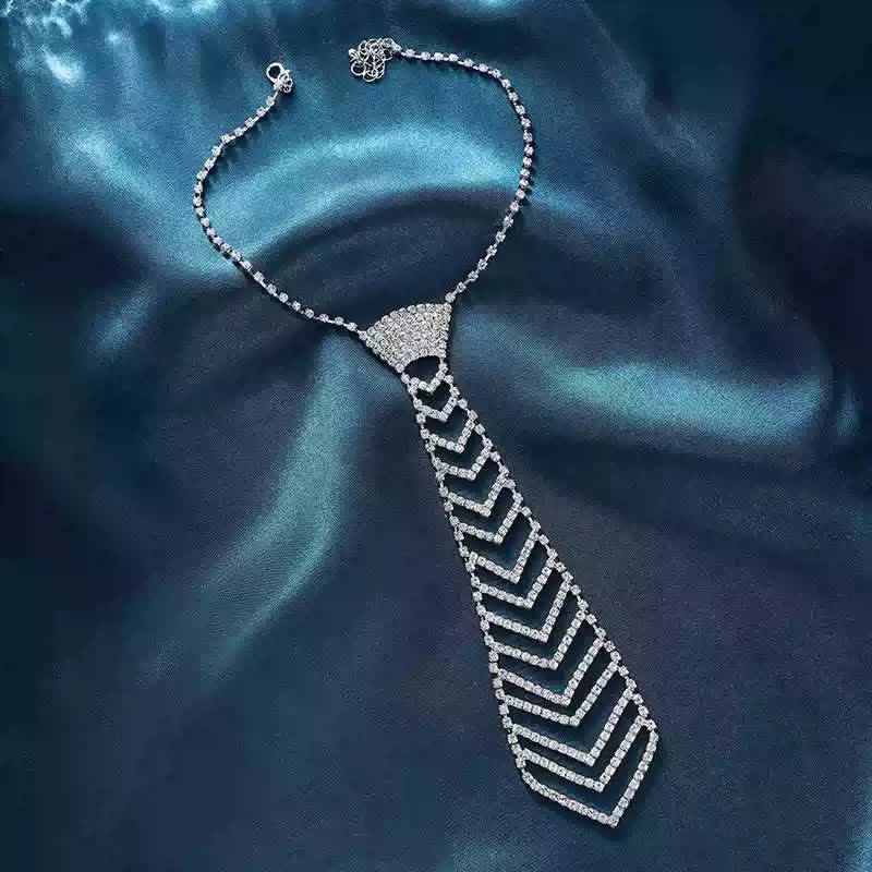 Striped Shape Crystal Rhinestone Creative Necktie Necklace - Image 6