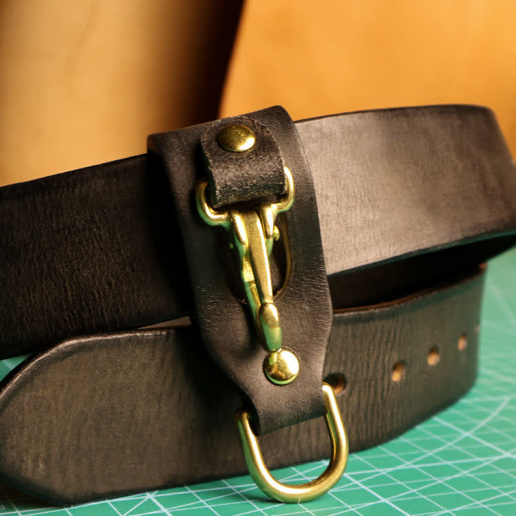 Trendy Brass Vintage Belt Loop Leather Keychain - Image 8