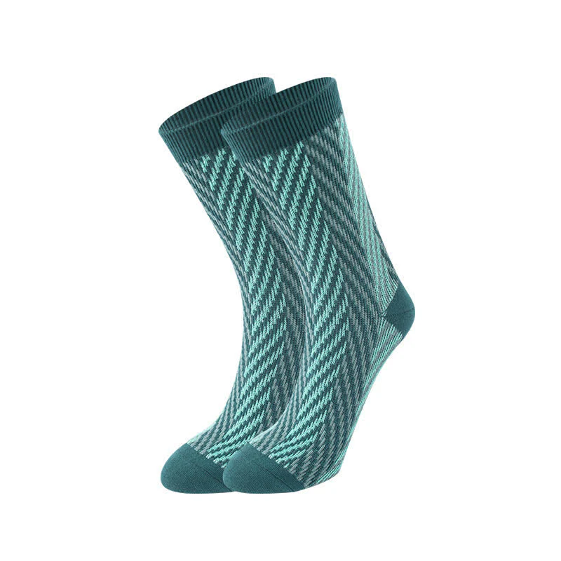 Two Tone Zigzag Printed Weekend Style Cotton Crew Socks - Image 2