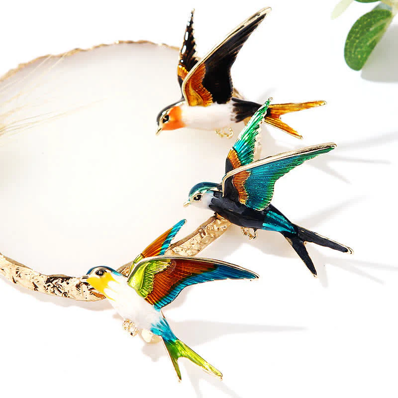 Unisex Flying Swallow Colorful Enameled Brooch - Image 4