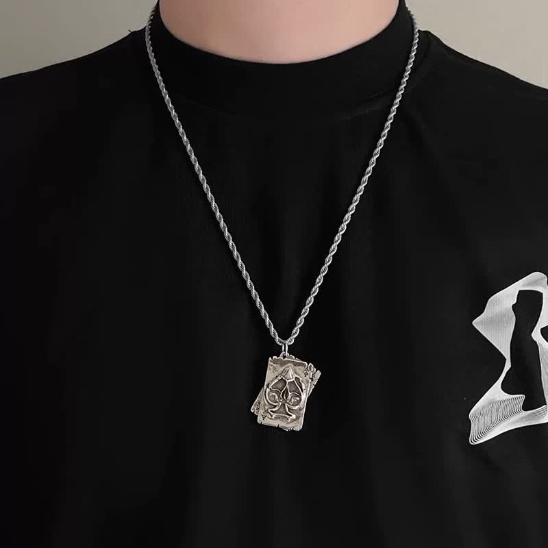 Unisex Hip Hop Style Poker Metal Necklace - Image 2