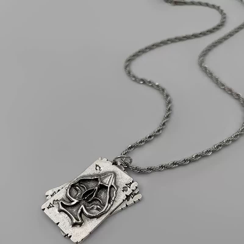 Unisex Hip Hop Style Poker Metal Necklace - Image 4