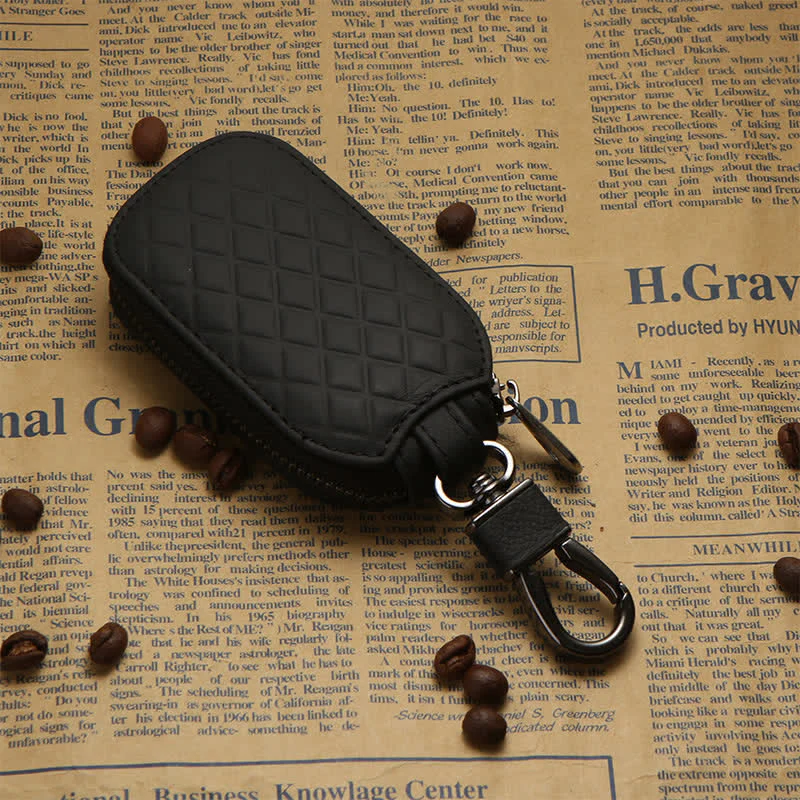 Universal Zipper Hook Hanging Leather Key Case - Image 2