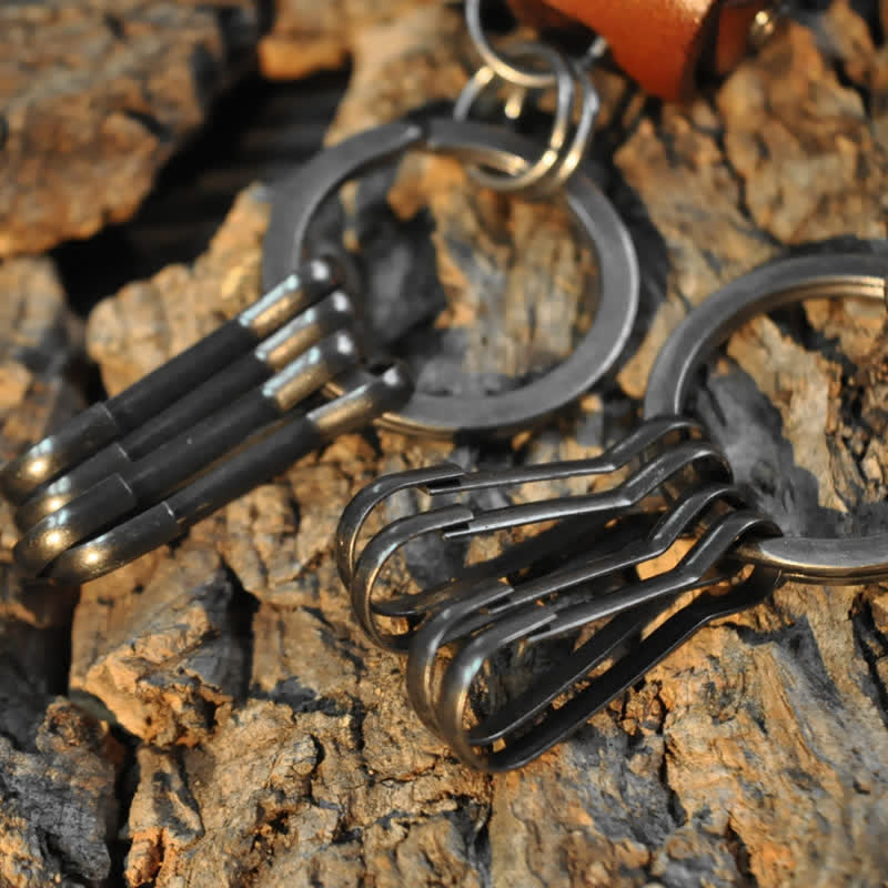Vintage Mini Dice Case Design Leather Keychain - Image 7