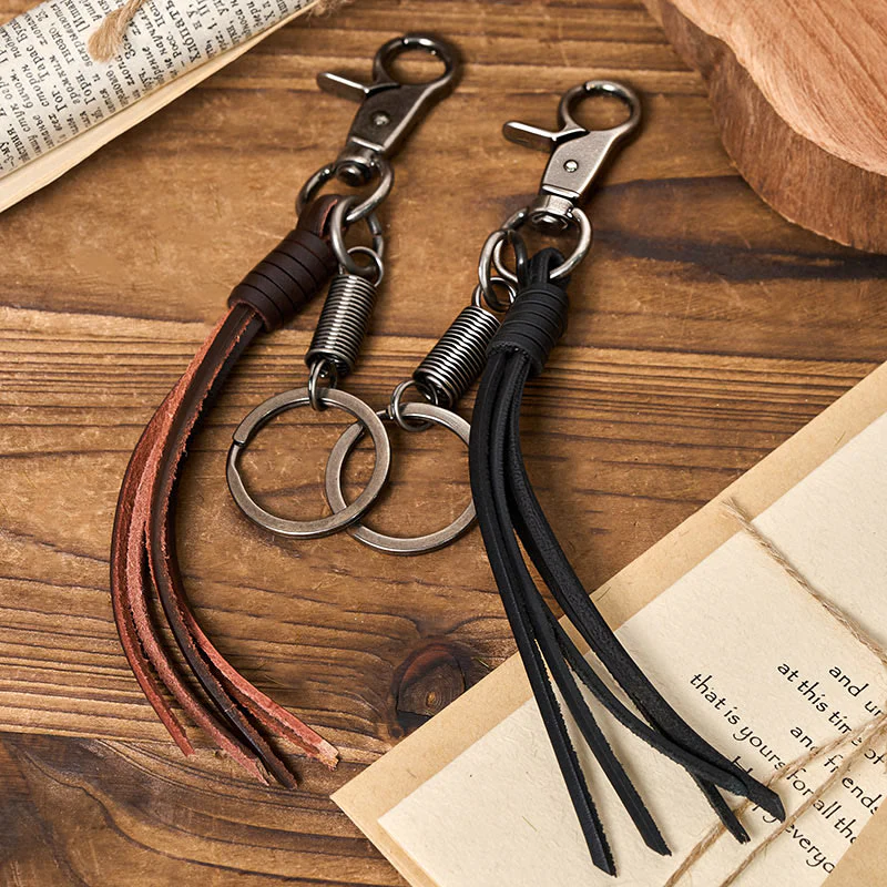 Vintage Tassel Pendant Keychain Carved Kerosene Lighter - Image 4