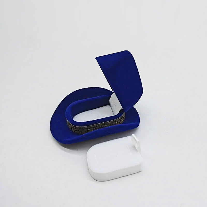 Western Cute Cowboy Hat Velvet Ring Box - Image 8