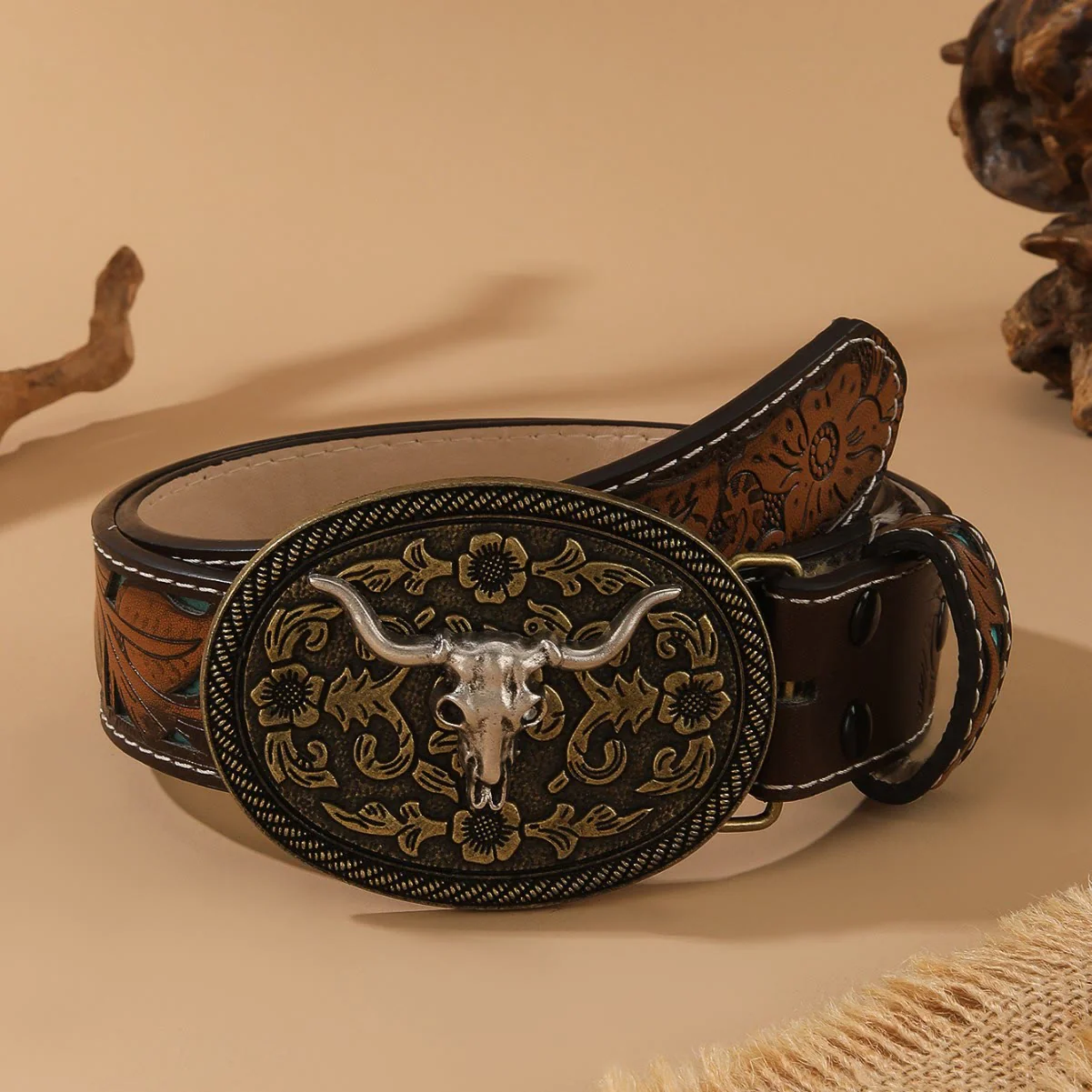 Western Style Golden Bullhead Silver Oval Buckle Embossed Belt - Image 4