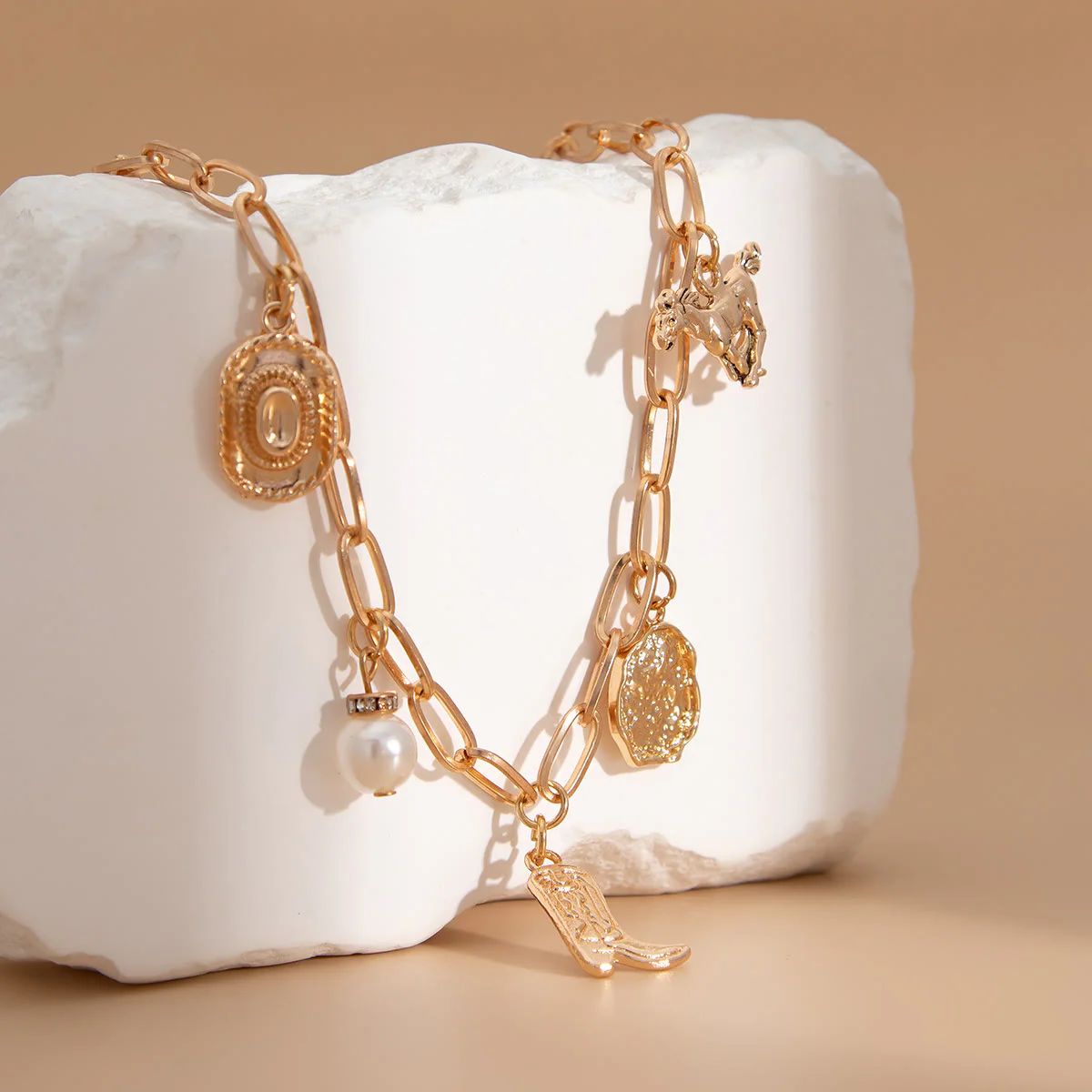 Western Style Multi-element Women's Exquisite Necklace - Image 2
