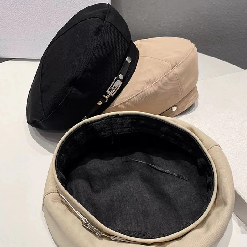 Winter Fashion Simple Metal Buckle Women's Beret Hat - Image 3