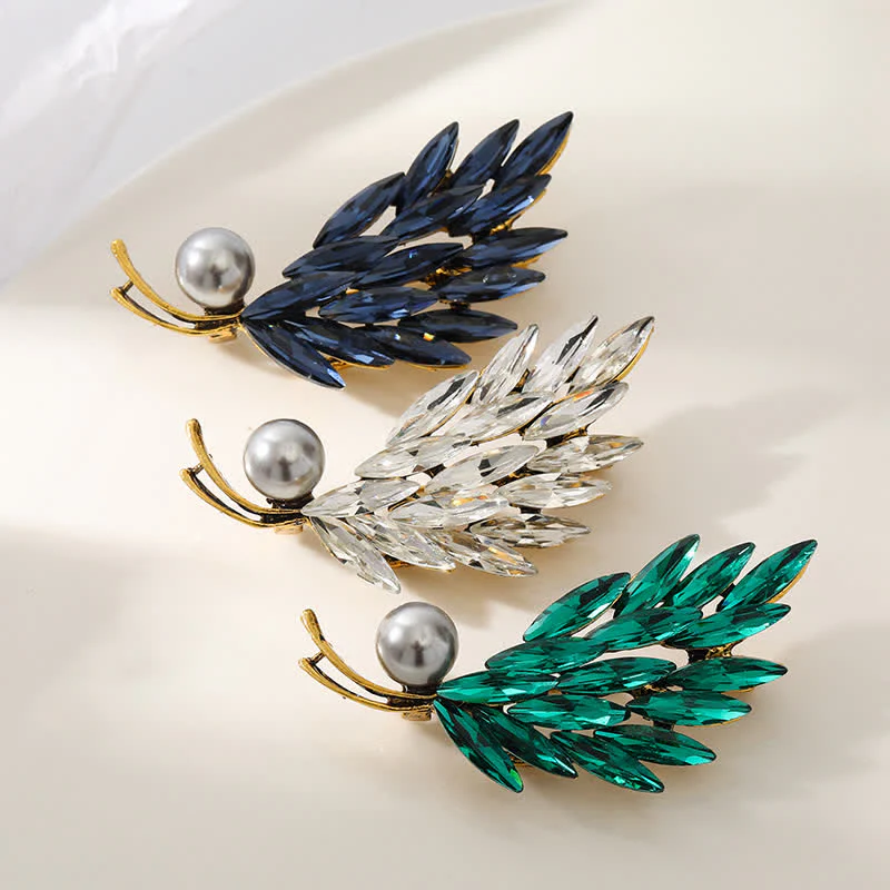 Women's Ancient Golden Wheat Bouquet Brooch - Image 4