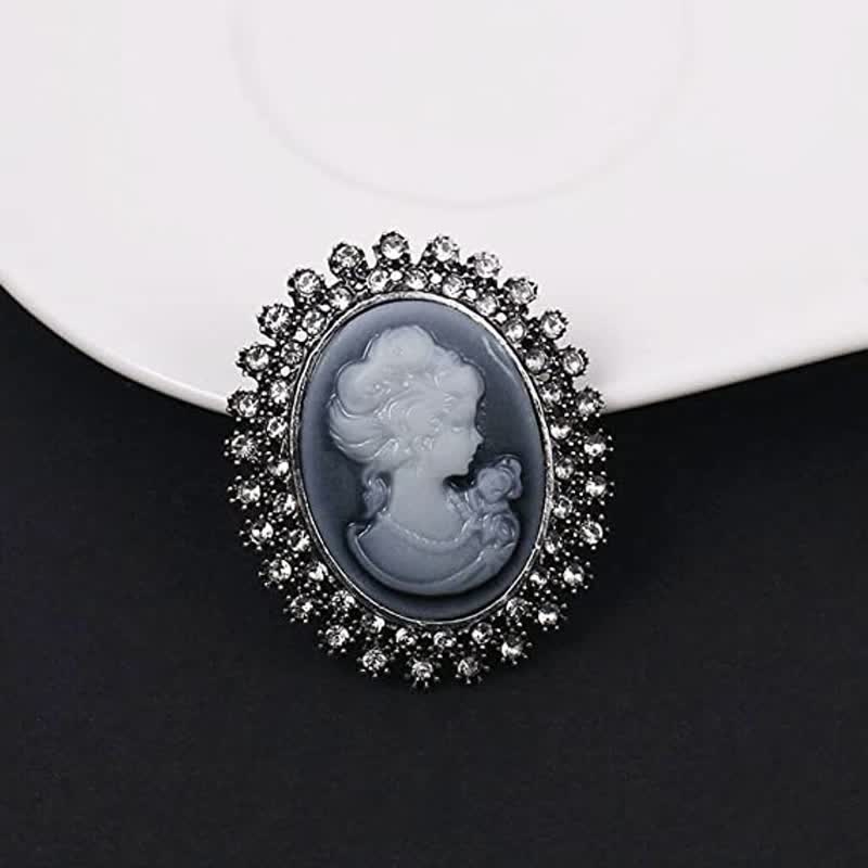 Women's Oval Cameo Beauty Victorian Brooch - Image 5
