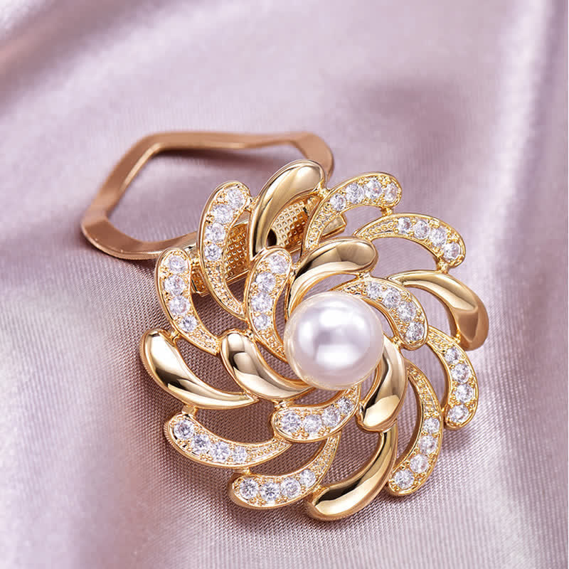 Women's Chrysanthemum Floral Buckle Brooch - Image 4