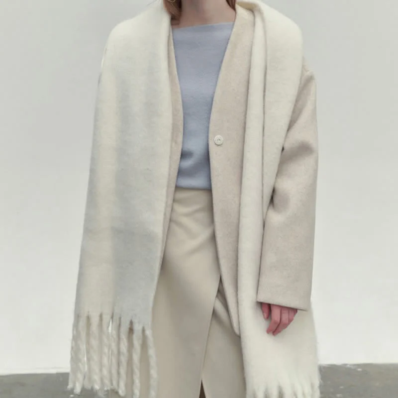 Women's Chunky Thickened Solid Color Soft Scarf - Image 3
