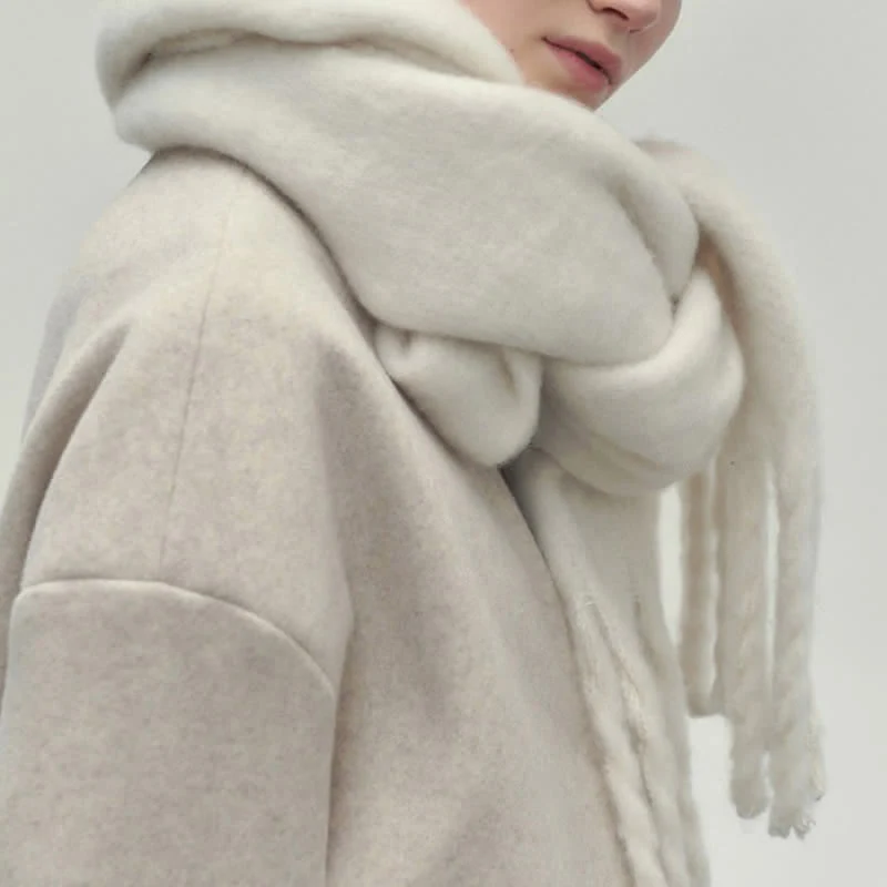 Women's Chunky Thickened Solid Color Soft Scarf - Image 5