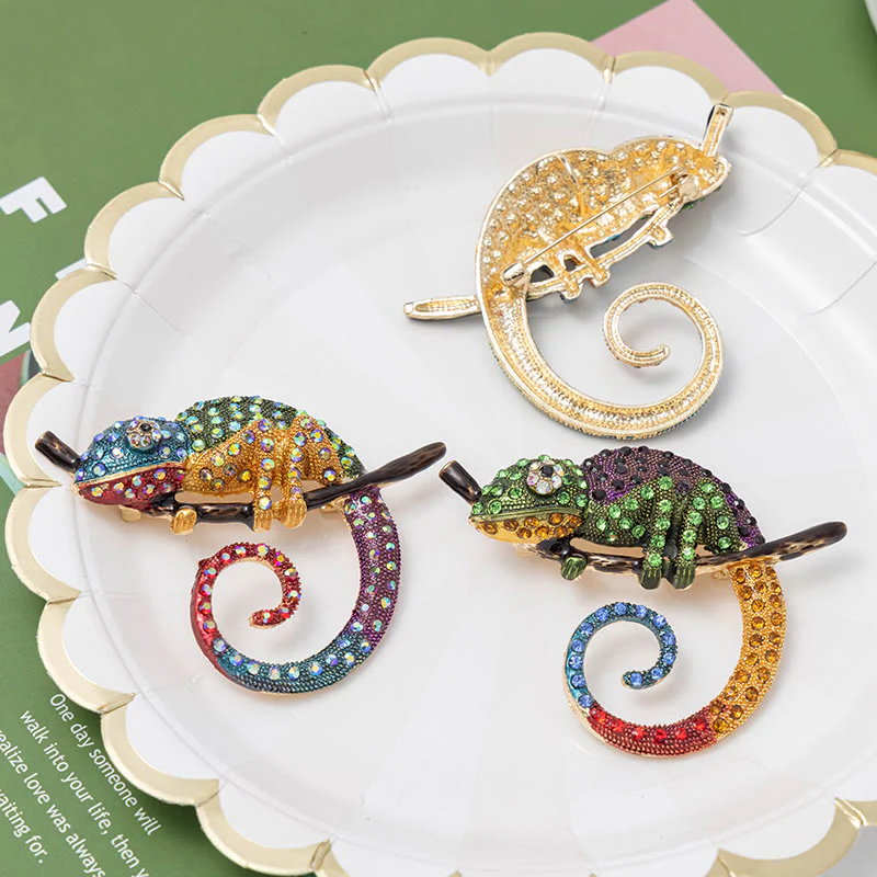 Women's Colorful Chameleon Lizard Brooch - Image 2