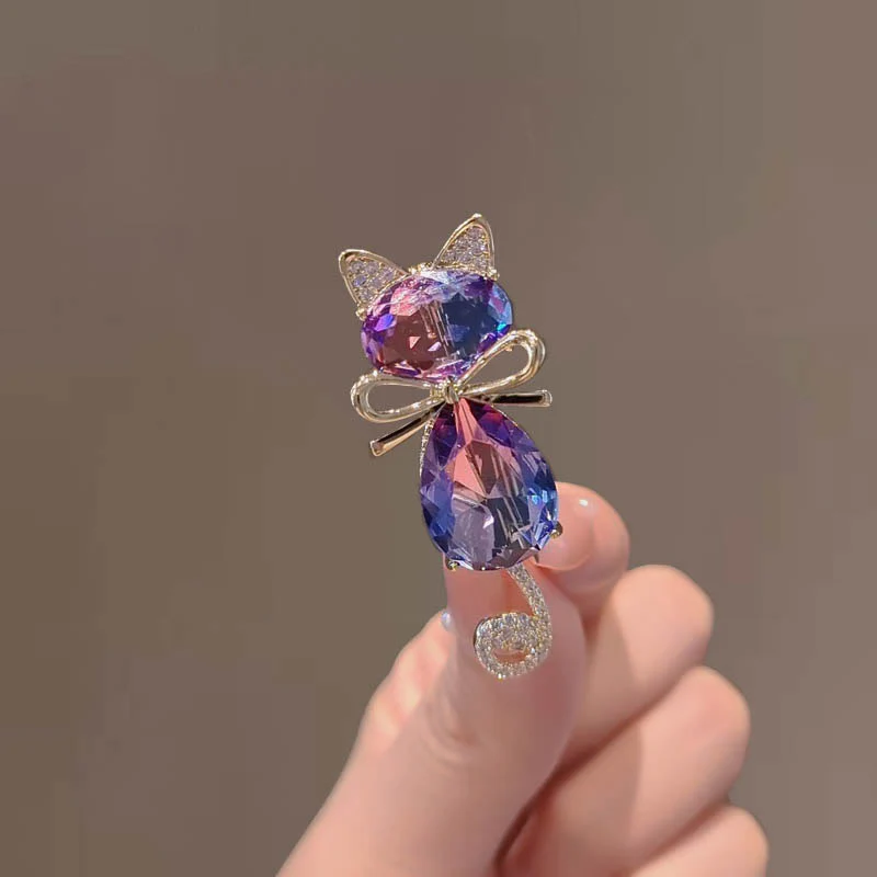 Women's Cute Kitty Rhinestone Brooch - Image 5