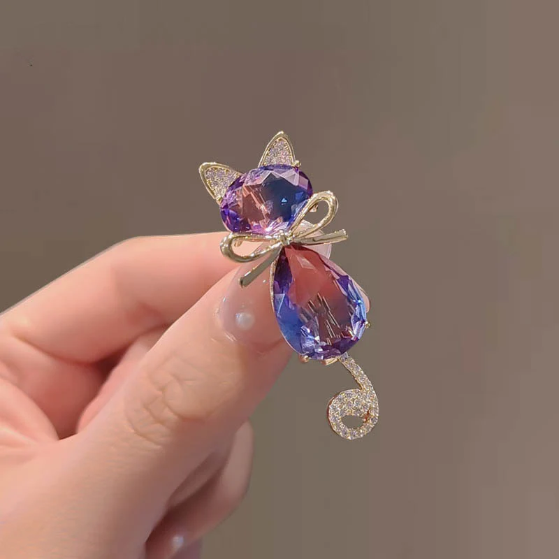 Women's Cute Kitty Rhinestone Brooch - Image 6