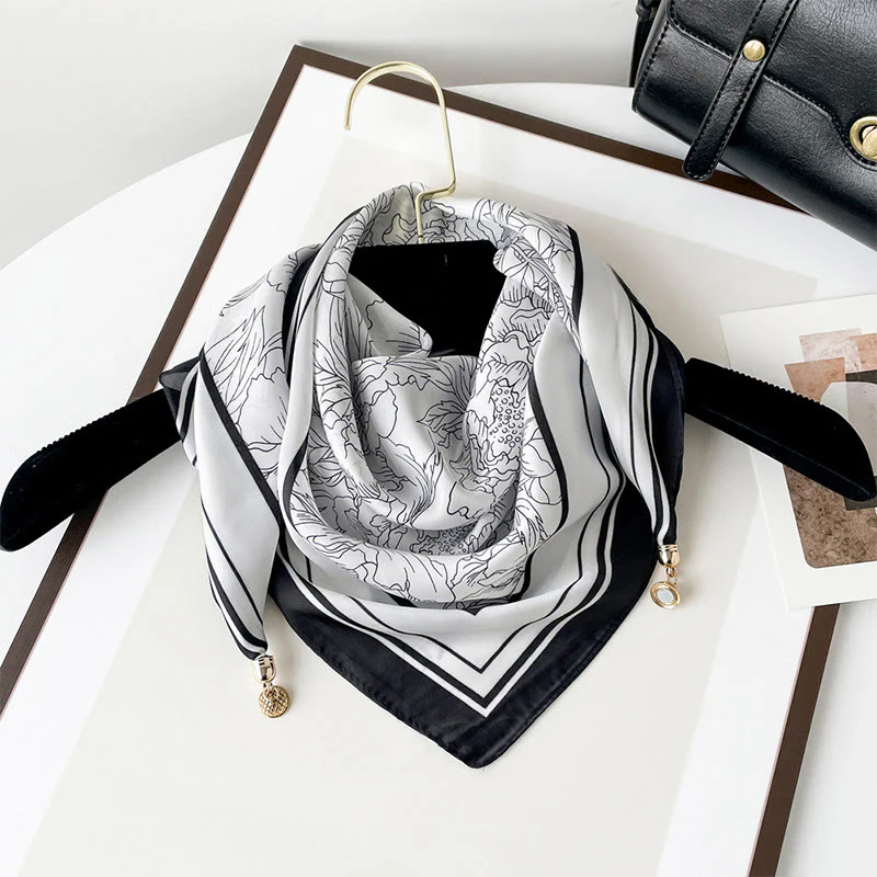 Women's Elegant Retro Art Print Lightweight Square Scarf - Image 13