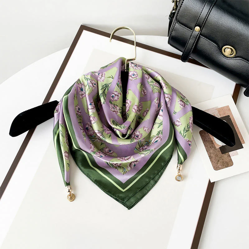 Women's Elegant Retro Art Print Lightweight Square Scarf - Image 9