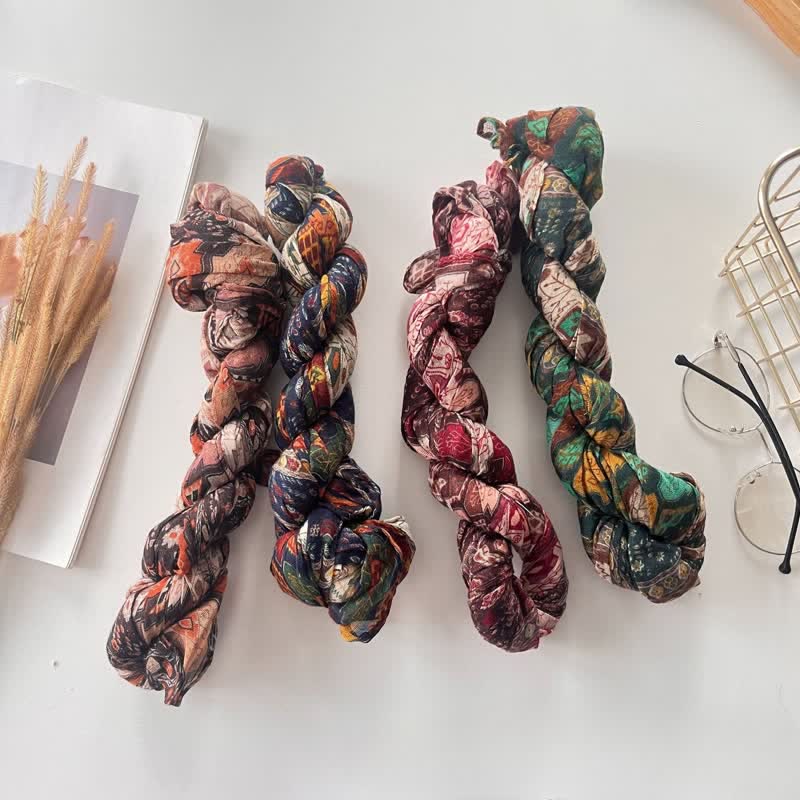 Women's Ethnic Style Pleated Cotton Linen Thin Autumn Scarf - Image 2