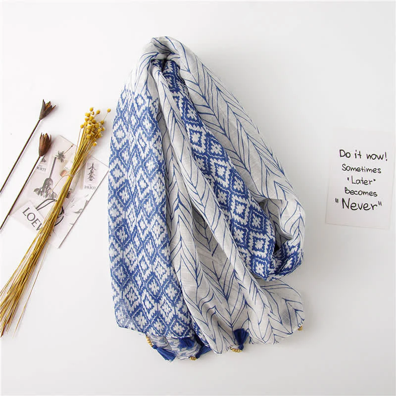 Women's Feather Pattern Beaded Tassels Scarf - Image 3
