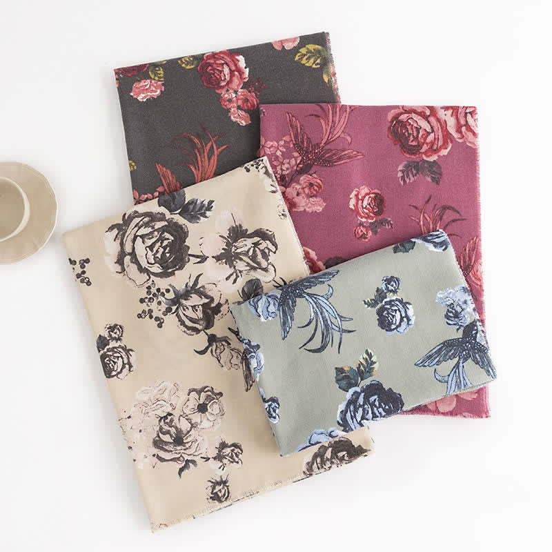 Women's Graceful Large Rose Romantic Pattern Scarf - Image 2