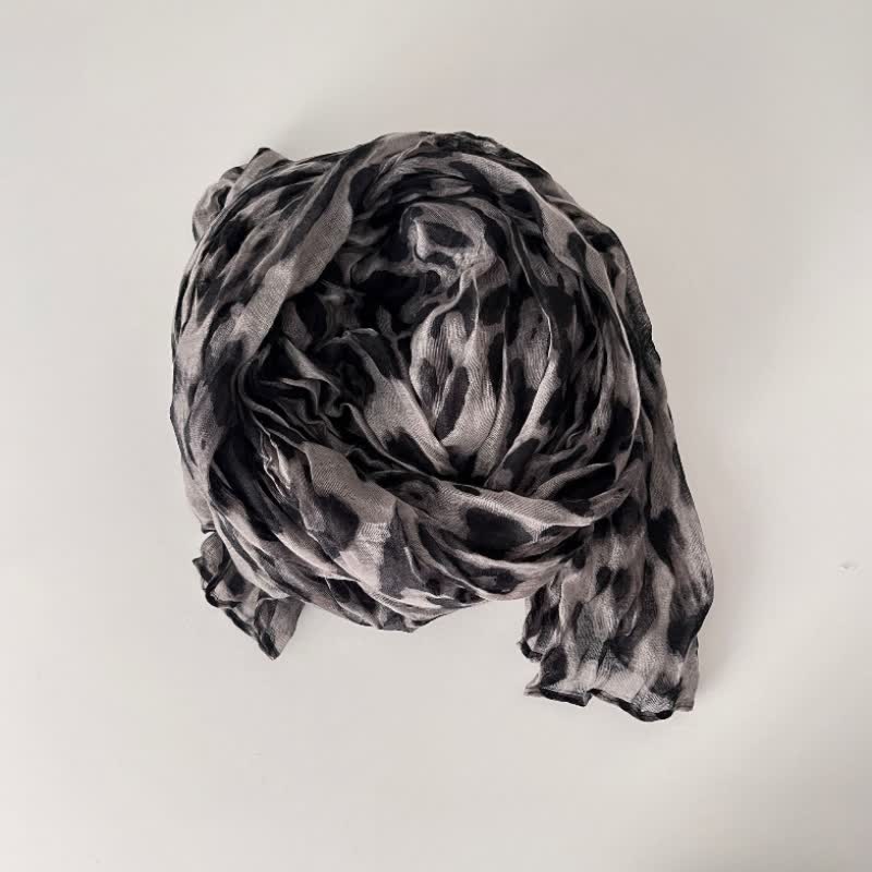 Women's Leopard Print Pleated Cotton Linen Thin Autumn Scarf - Image 8