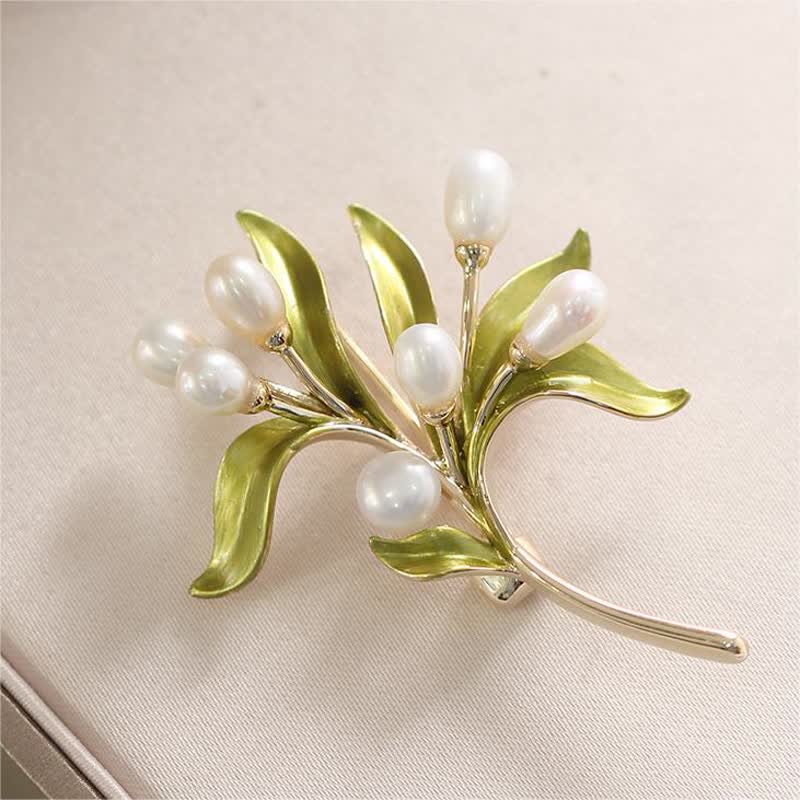 Women's Natural Pearl Olive Branch Brooch - Image 8