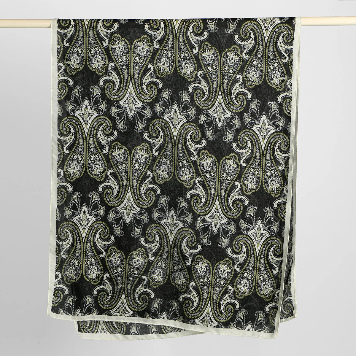 Women's Retro Cashew Print Thin Shawl Scarf - Image 4