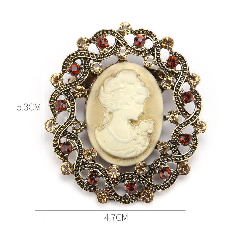 Women's Retro Century Queen's Cameo Brooch - Image 3