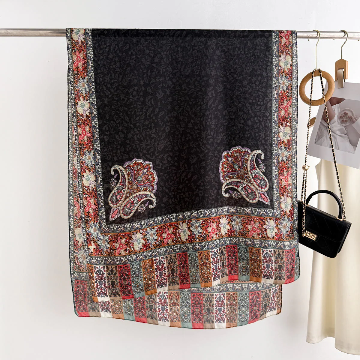 Women's Retro Patterned Lightweight Flowy Scarf - Image 4